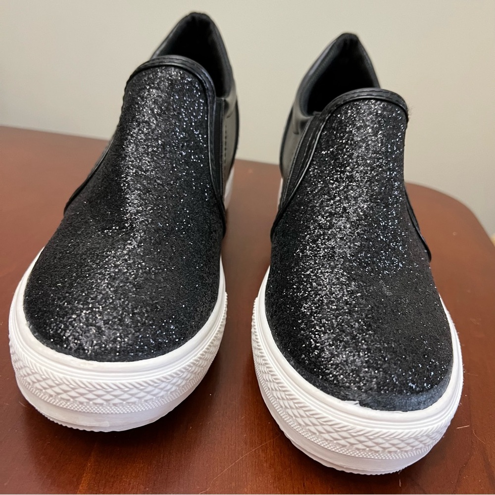 NWOT- Slip On Sneakers Shoes Black grommets Details Dressy Casual Comfortqble